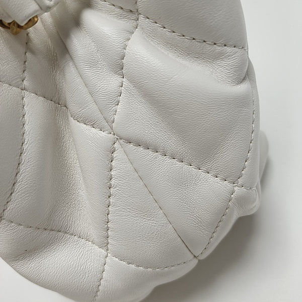 25P Quilted Lambskin White