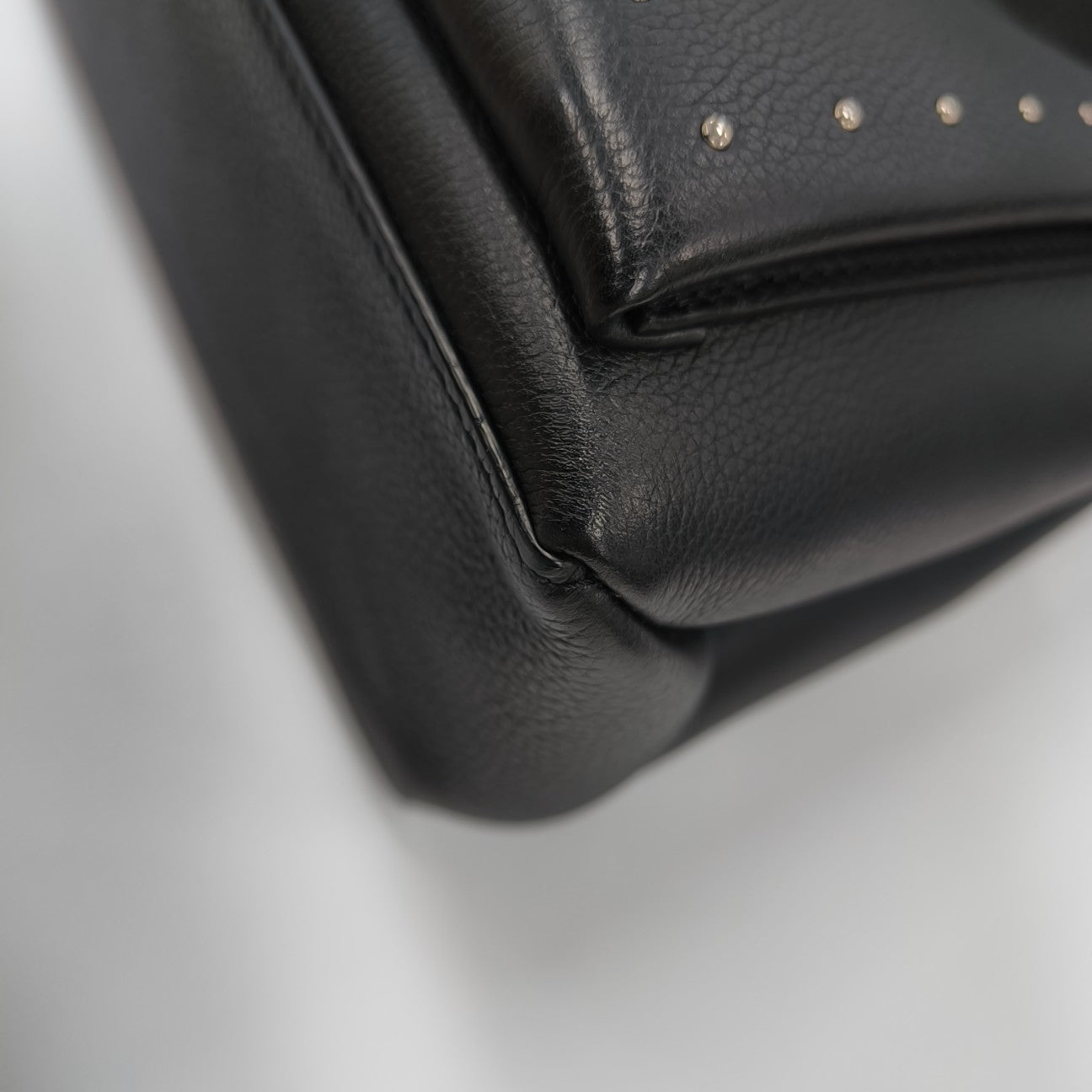LOCKME Calfskin Black
