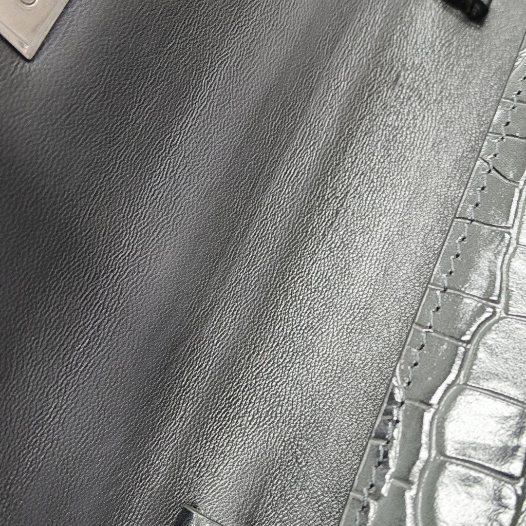 B. Calfskin Gray