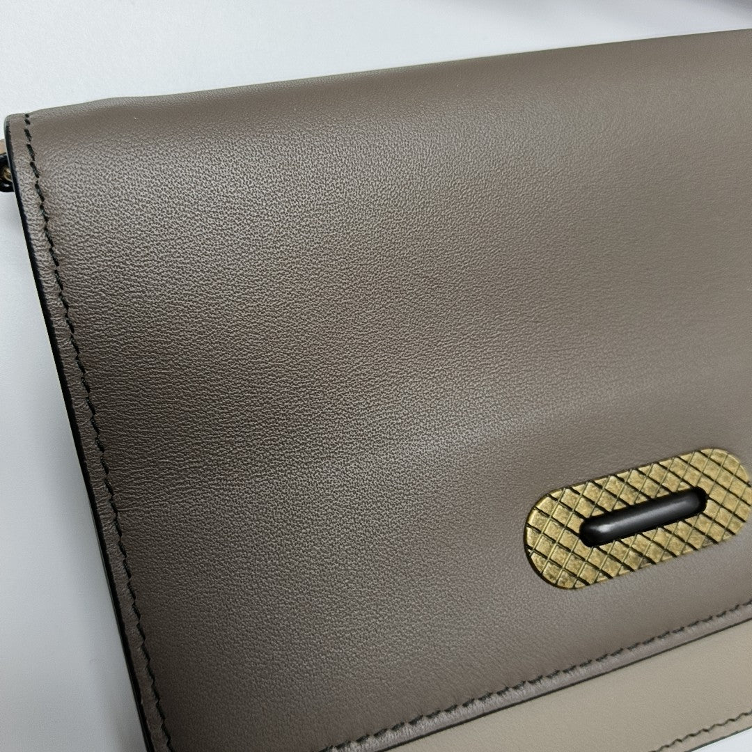Chain Wallet Lambskin Gray