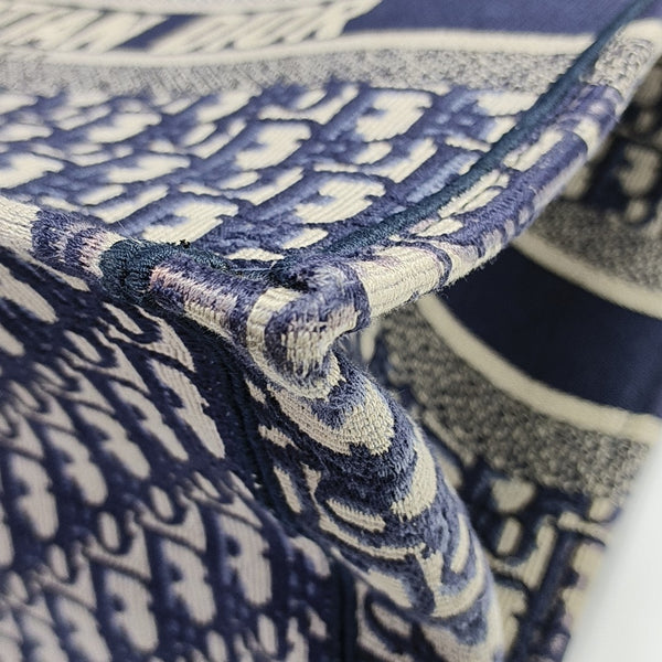 Book Tote Medium Oblique Canvas Blue