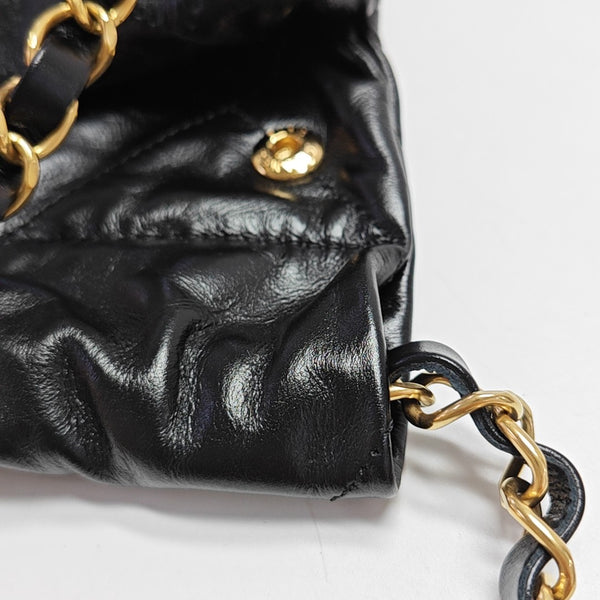 CHANEL 22 Small Quilted Calfskin Black