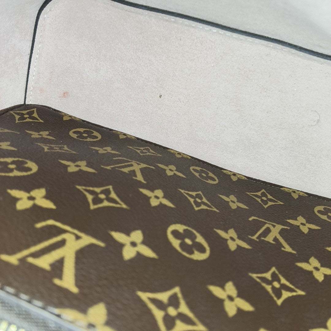 NÉONOÉ MM Monogram Coated Canvas Brown