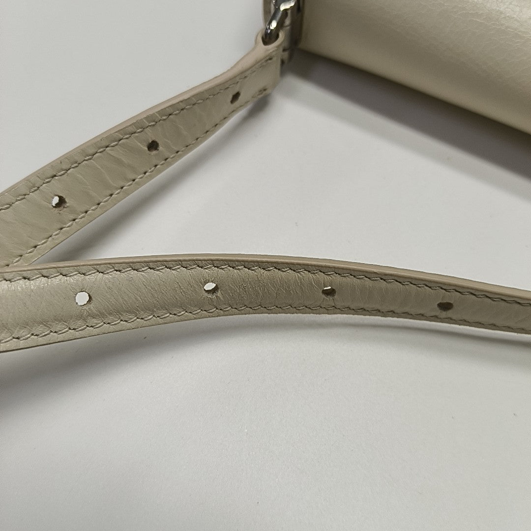 Crush becerro pequeño beige