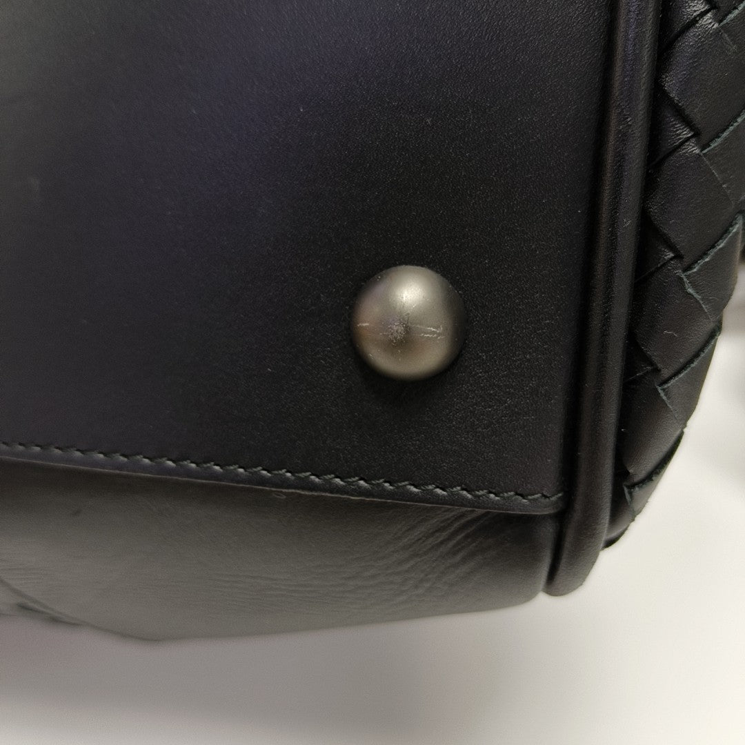 Calfskin Shoulder Bag Black