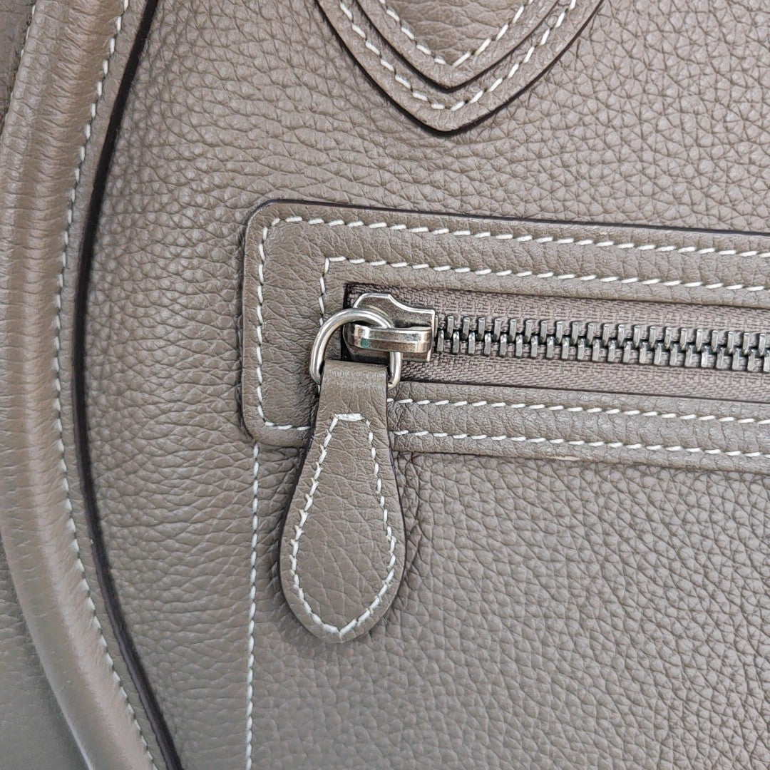 LUGGAGE Quilted Calfskin Gray