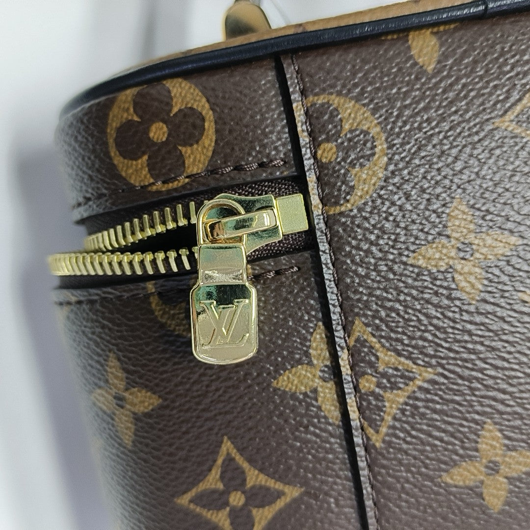 Vanity Chain Pouch Monogram Coated Canvas Brown