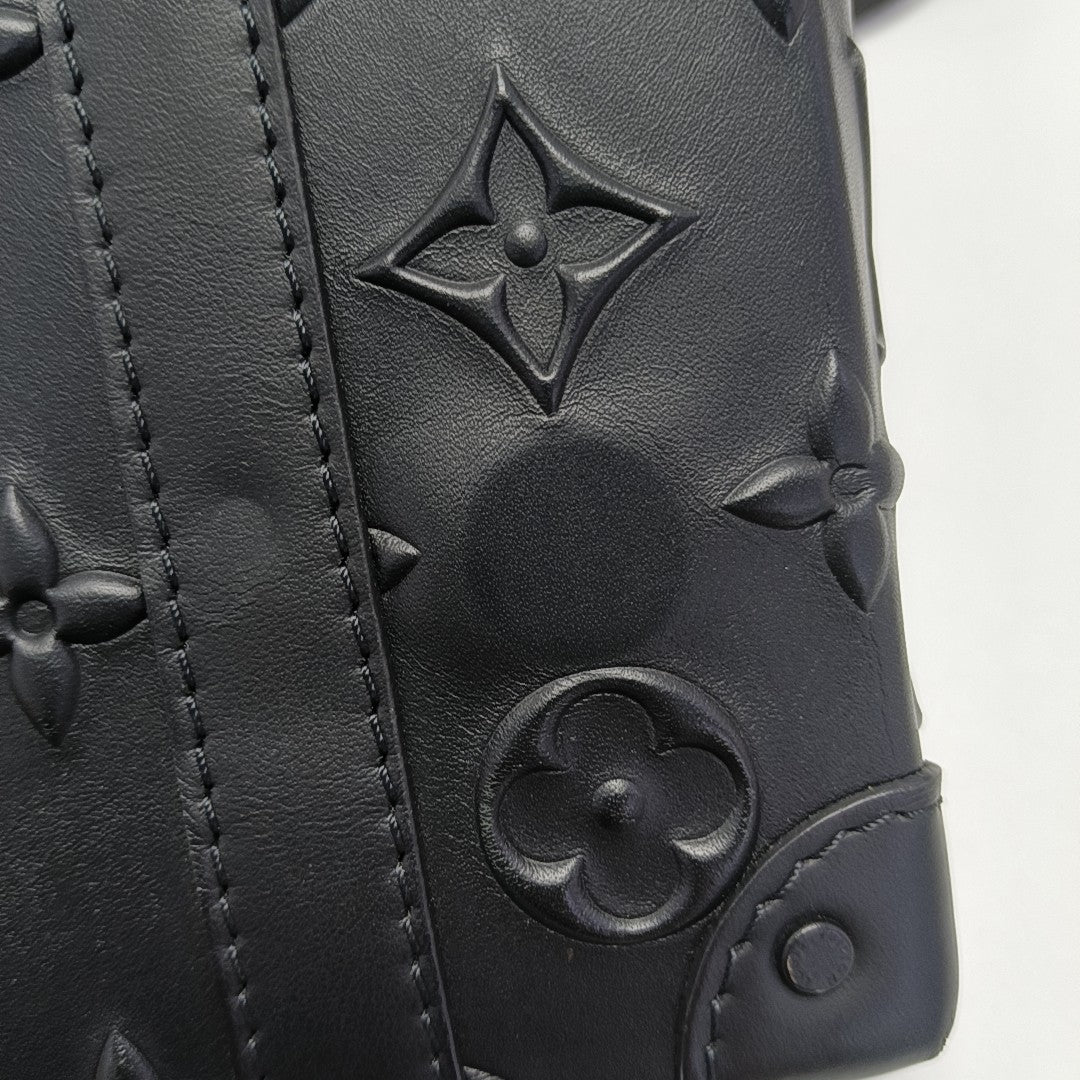 TRUNK Calfskin Black