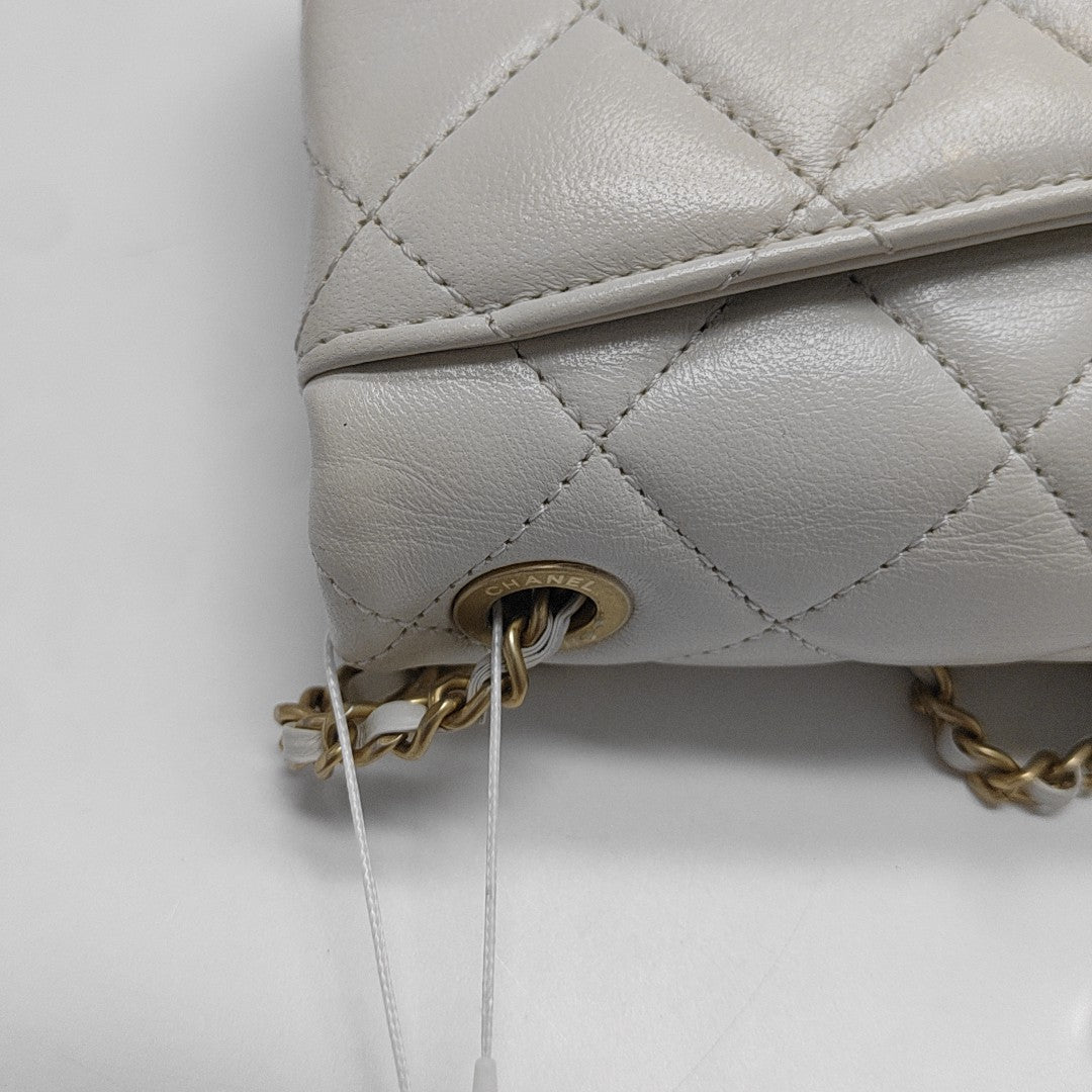 Quilted Lambskin White