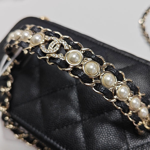 VANITY CASE Small Quilted Grained Calfskin Black