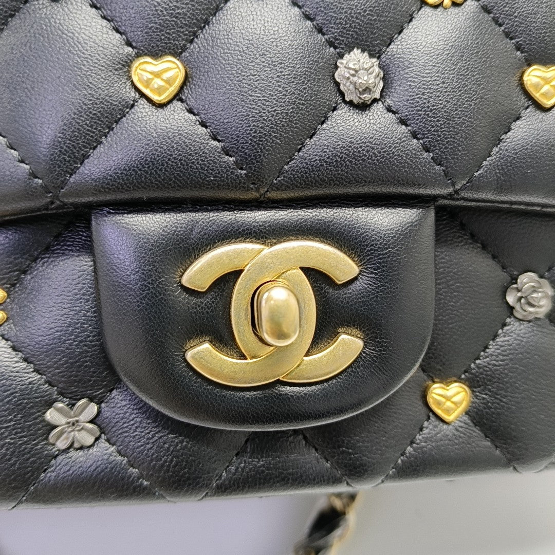 CLASSIC FLAP Mini Quilted Lambskin Black