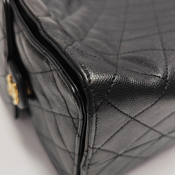 CHANEL 25 Medium Quilted Grained Calfskin Black