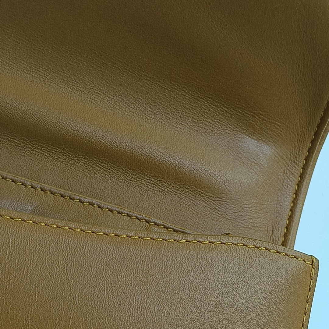 Mount Calfskin Brown