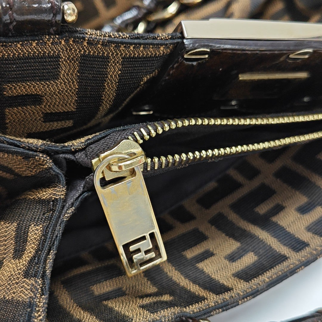 Mia Canvas Brown