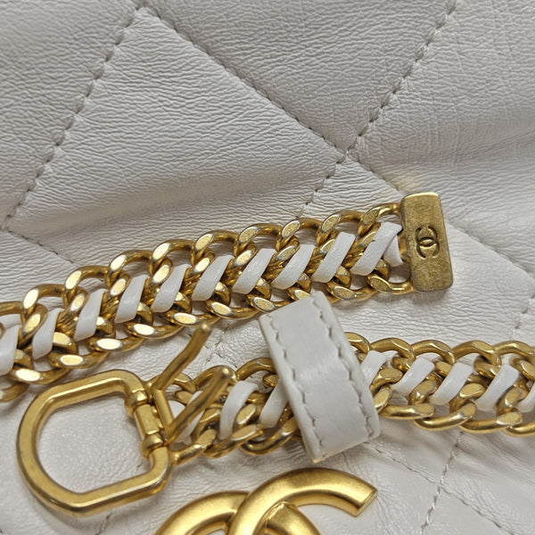 25P Quilted Lambskin White