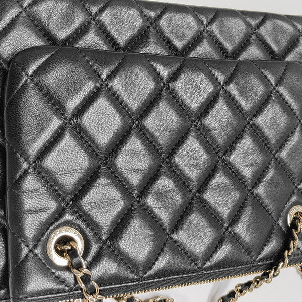 Quilted Lambskin Shoulder Bag Black
