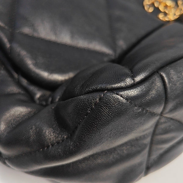 CHANEL 19 Maxi Quilted Lambskin Black