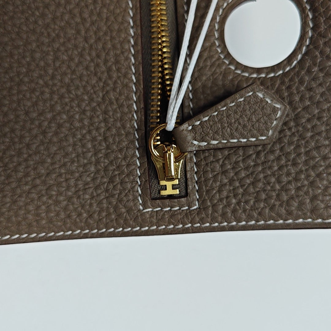 Togo Clutch Gray