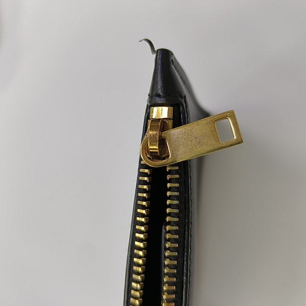 LE 37 Calfskin Black