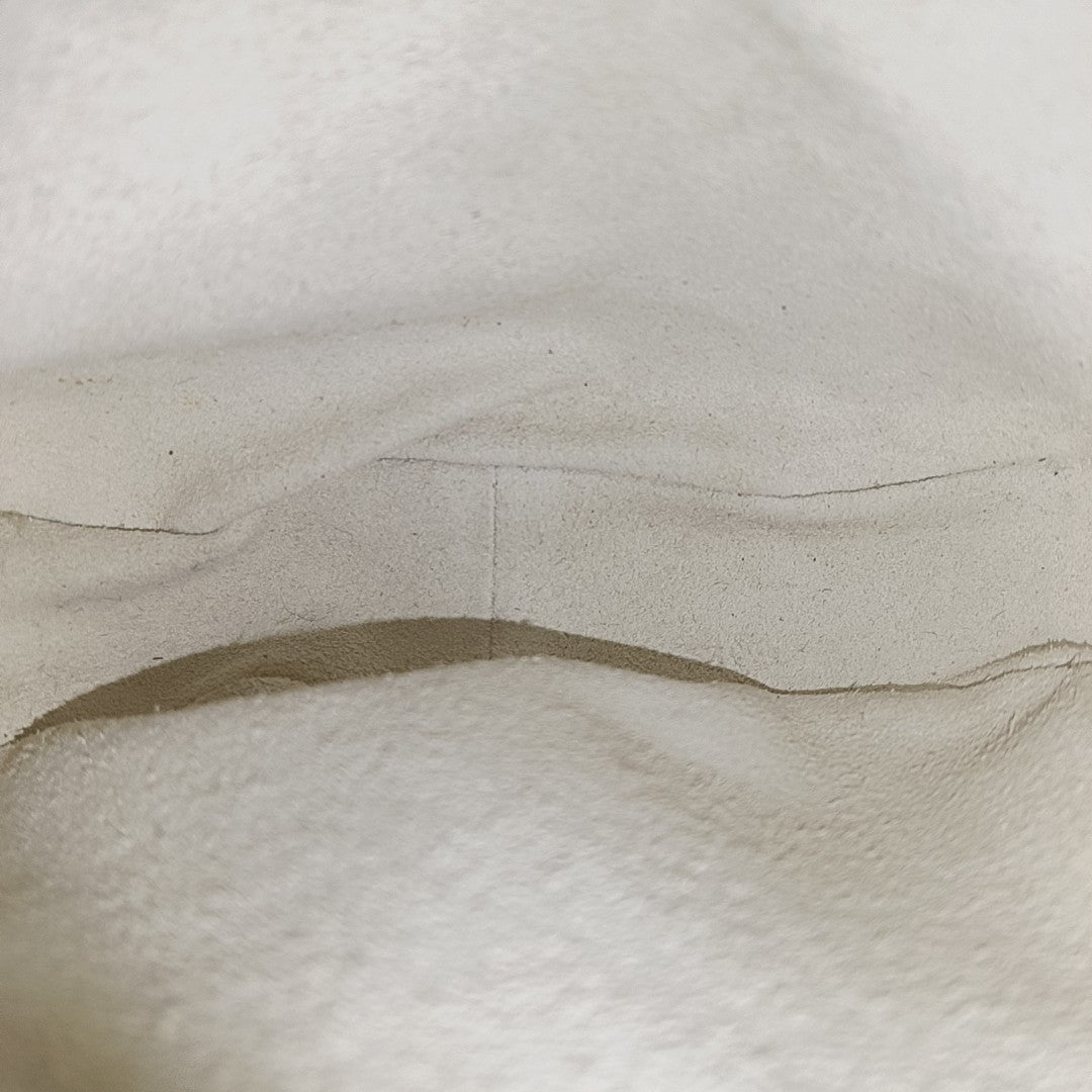 LULU Calfskin White