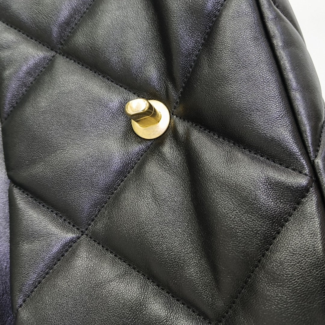 CHANEL 19 Small Quilted Lambskin Black
