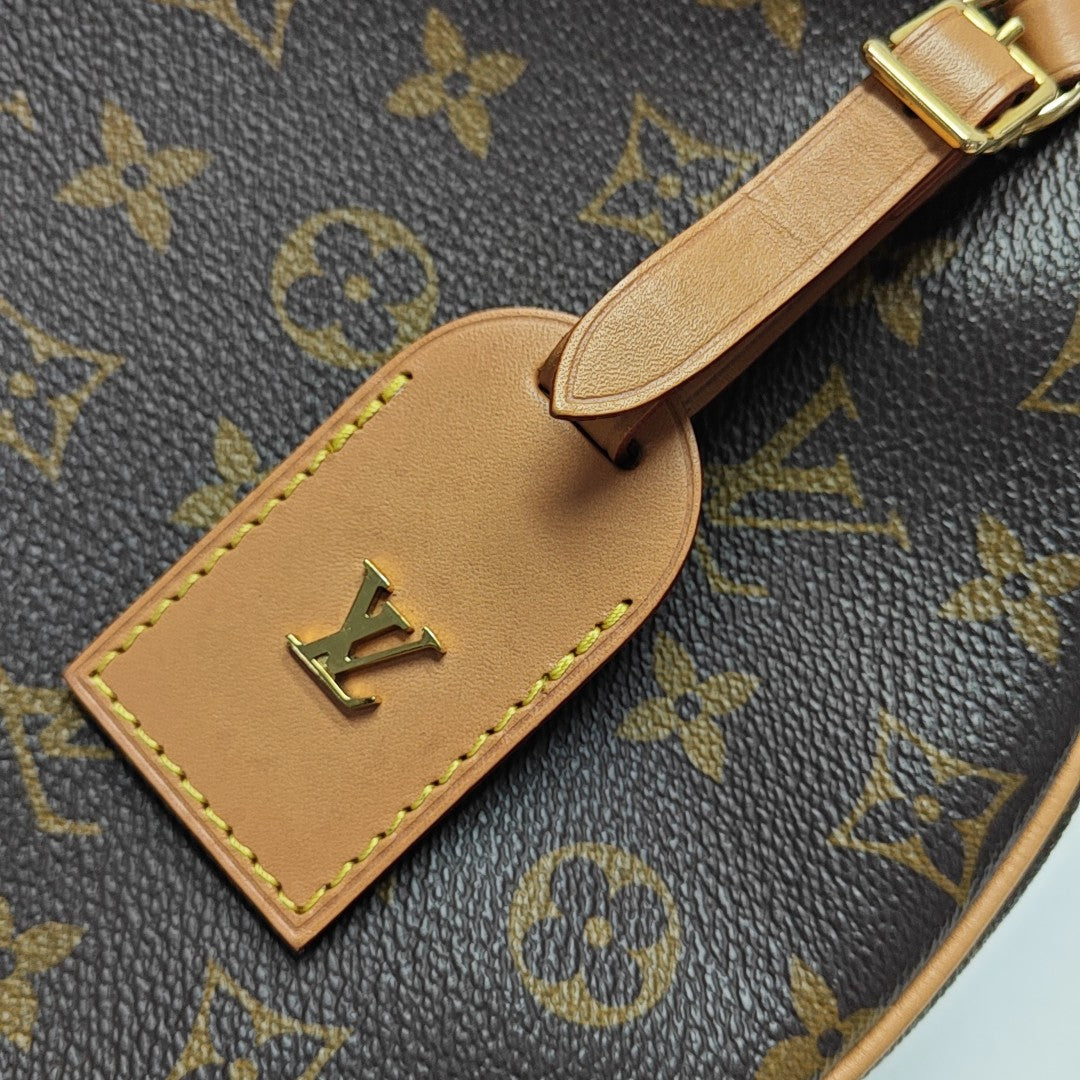 BOITE CHAPEAU MM Monogram Coated Canvas Brown