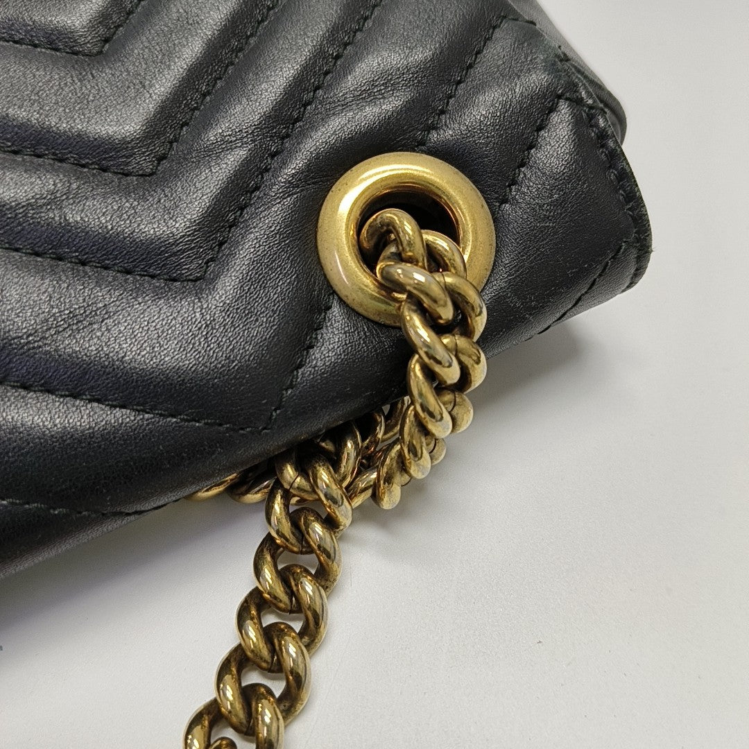 GG Marmont Medium Quilted Calfskin Black