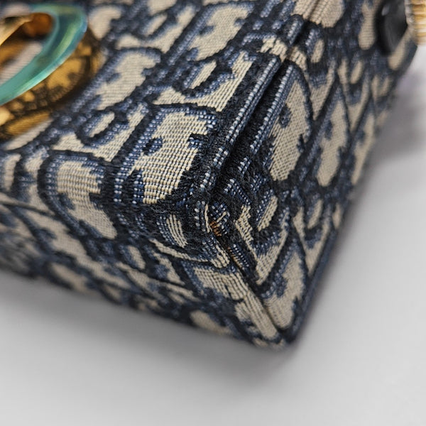30 Montaigne Mini Oblique Canvas Blue