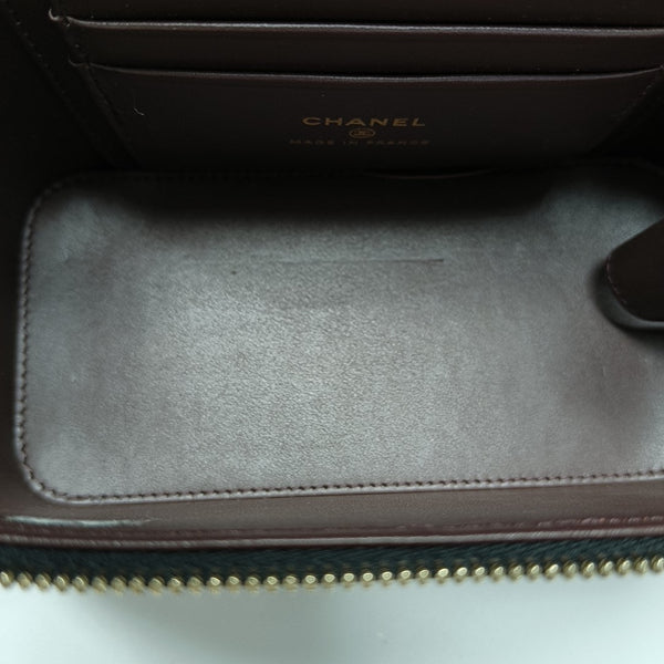 VANITY CASE Small Quilted Grained Calfskin Black