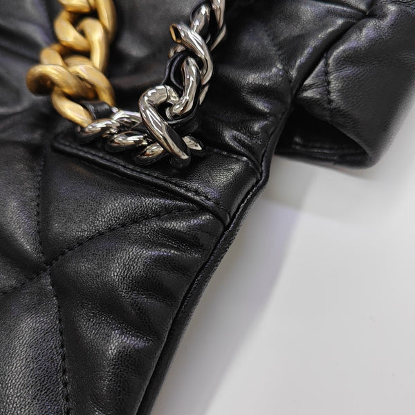 CHANEL 19 Large Quilted Lambskin Black