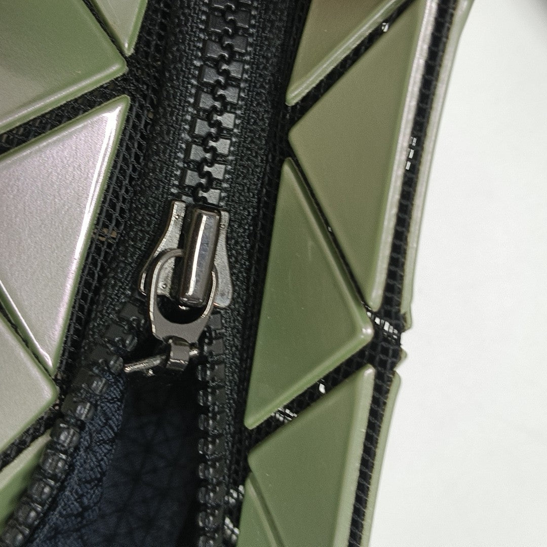 Special Material Shoulder Bag Green