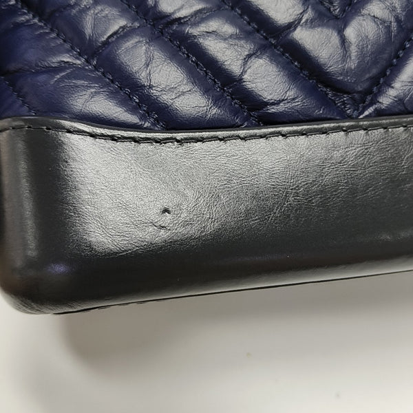 Authenticated pre-owned  GABRIELLE Small Quilted Calfskin Multicolor - Shoulder Bag at Looply