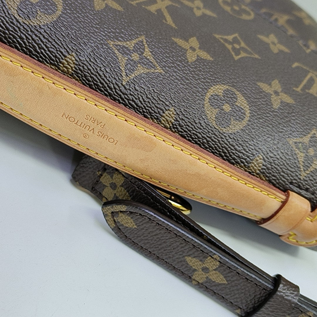 MÉTIS MM Monogram Coated Canvas Brown