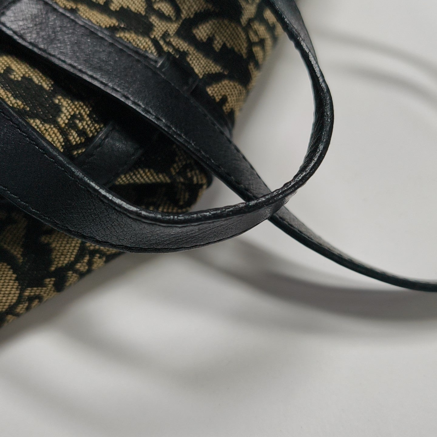 Oblique Canvas Top Handle Bag Gray