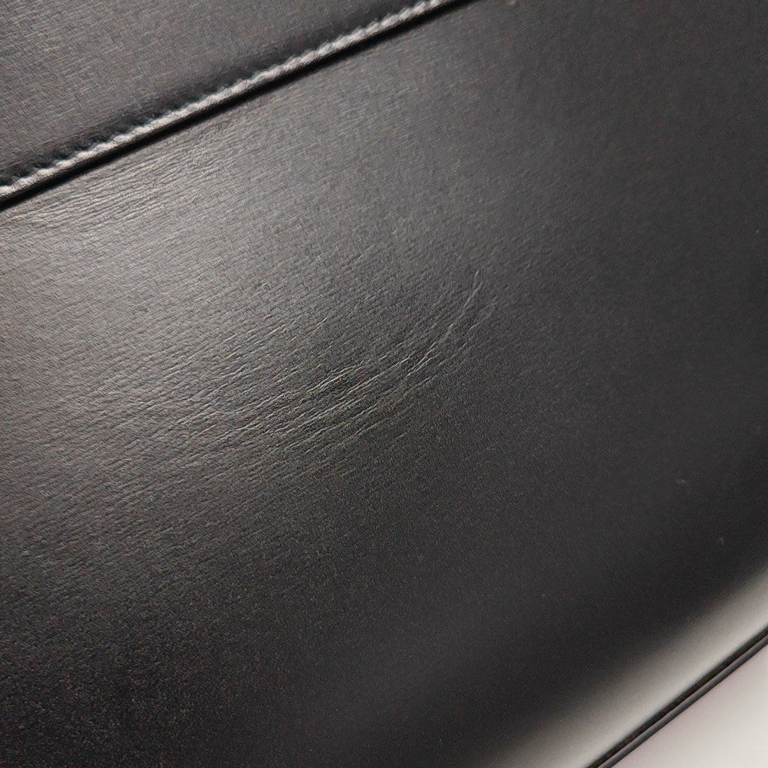 MANHATTAN Calfskin Black