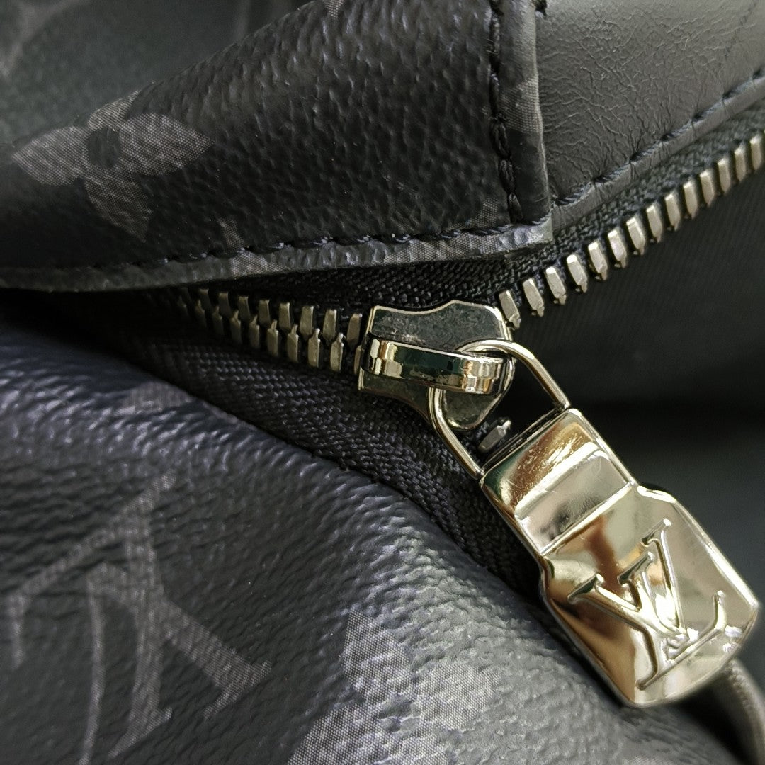 DISCOVERY Monogram Coated Canvas Gray