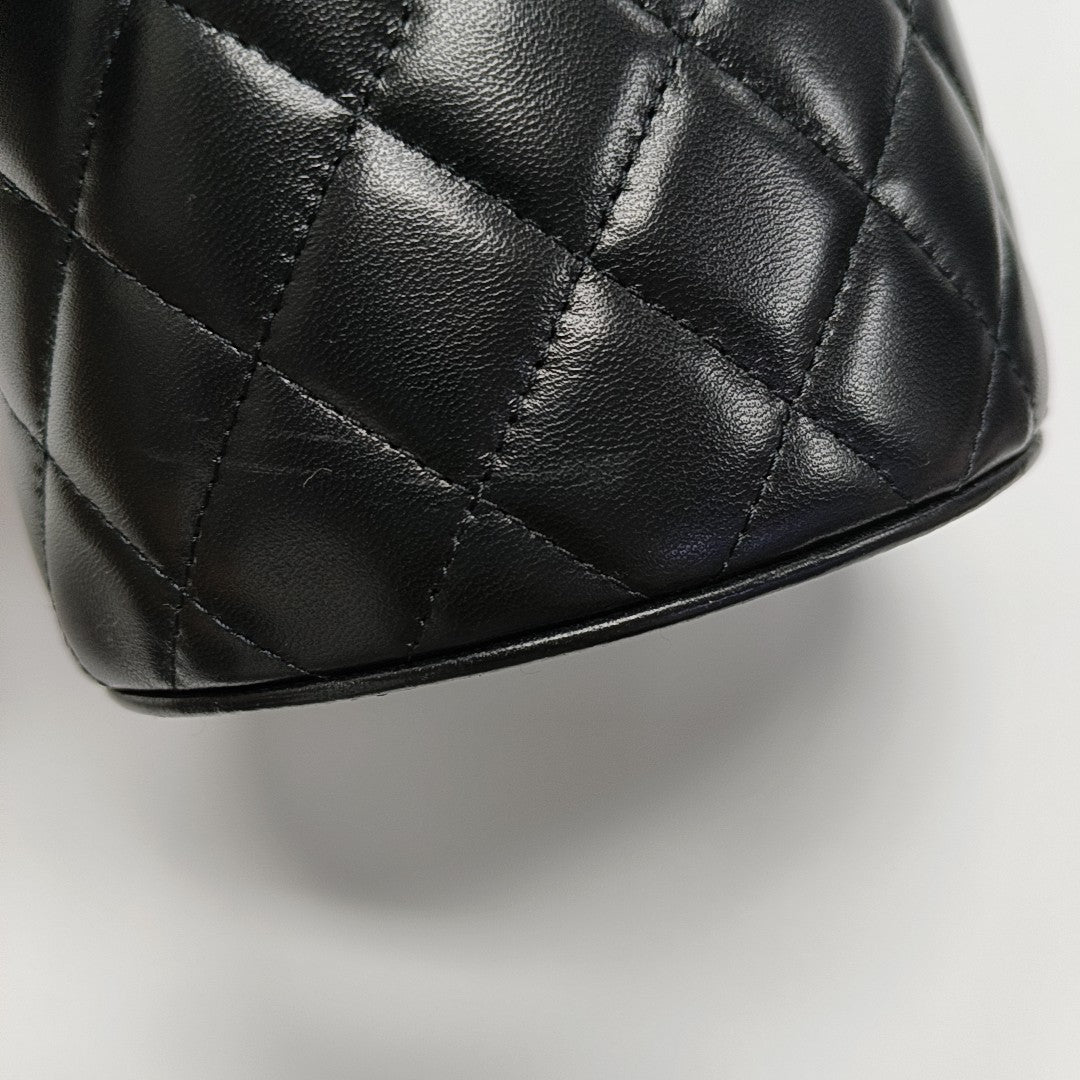 Authenticated pre-owned  TRENDY CC Quilted Lambskin Black - Top Handle Bag at Looply