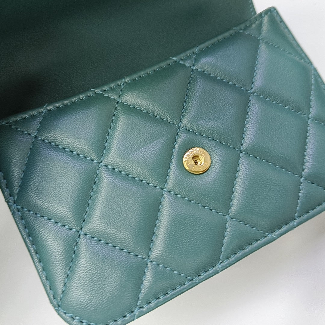Quilted Lambskin Shoulder Bag Green