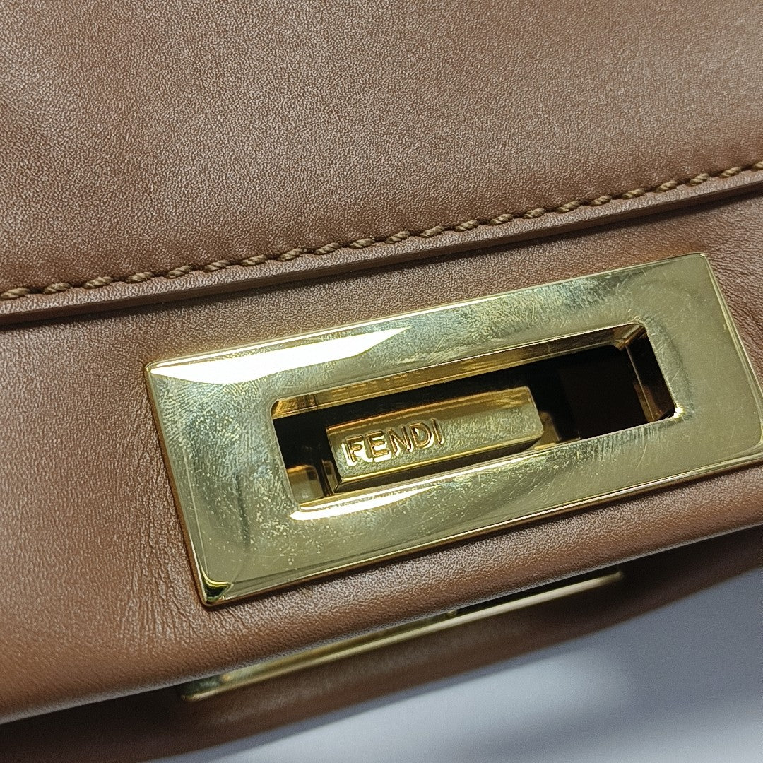 Peekaboo Medium Calfskin Brown
