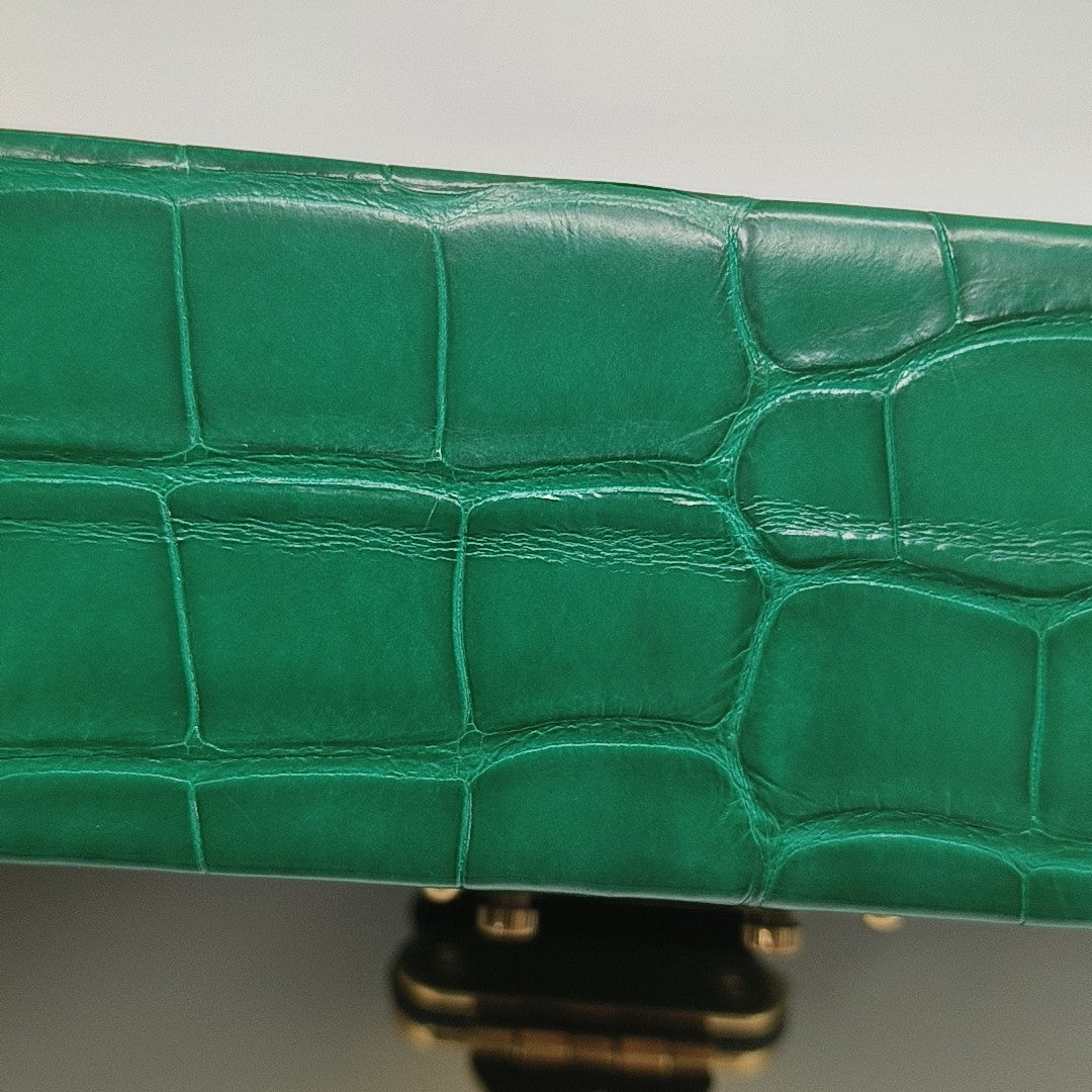 PETITE MALLE Crocodile Green