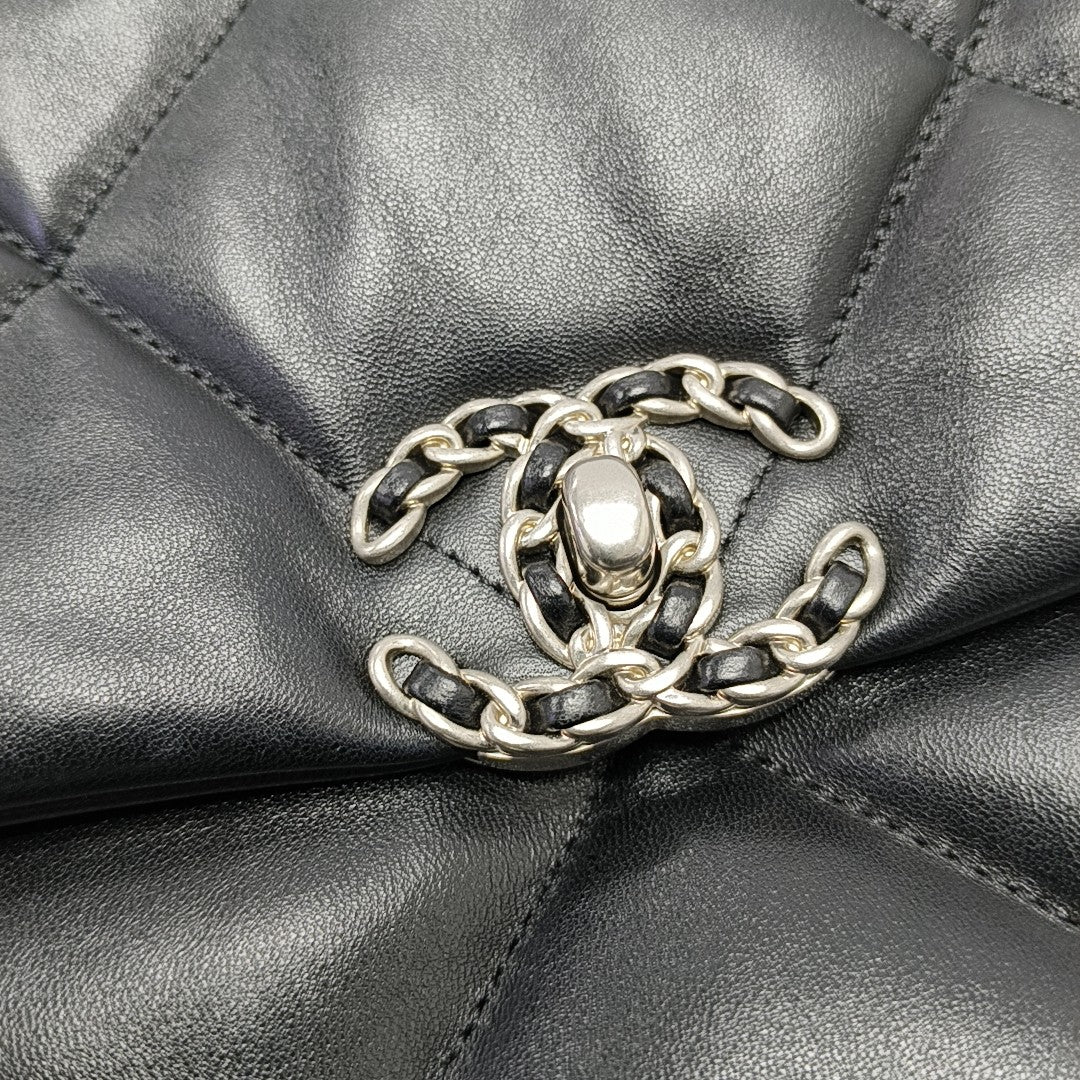 CHANEL 19 Large Quilted Lambskin Black