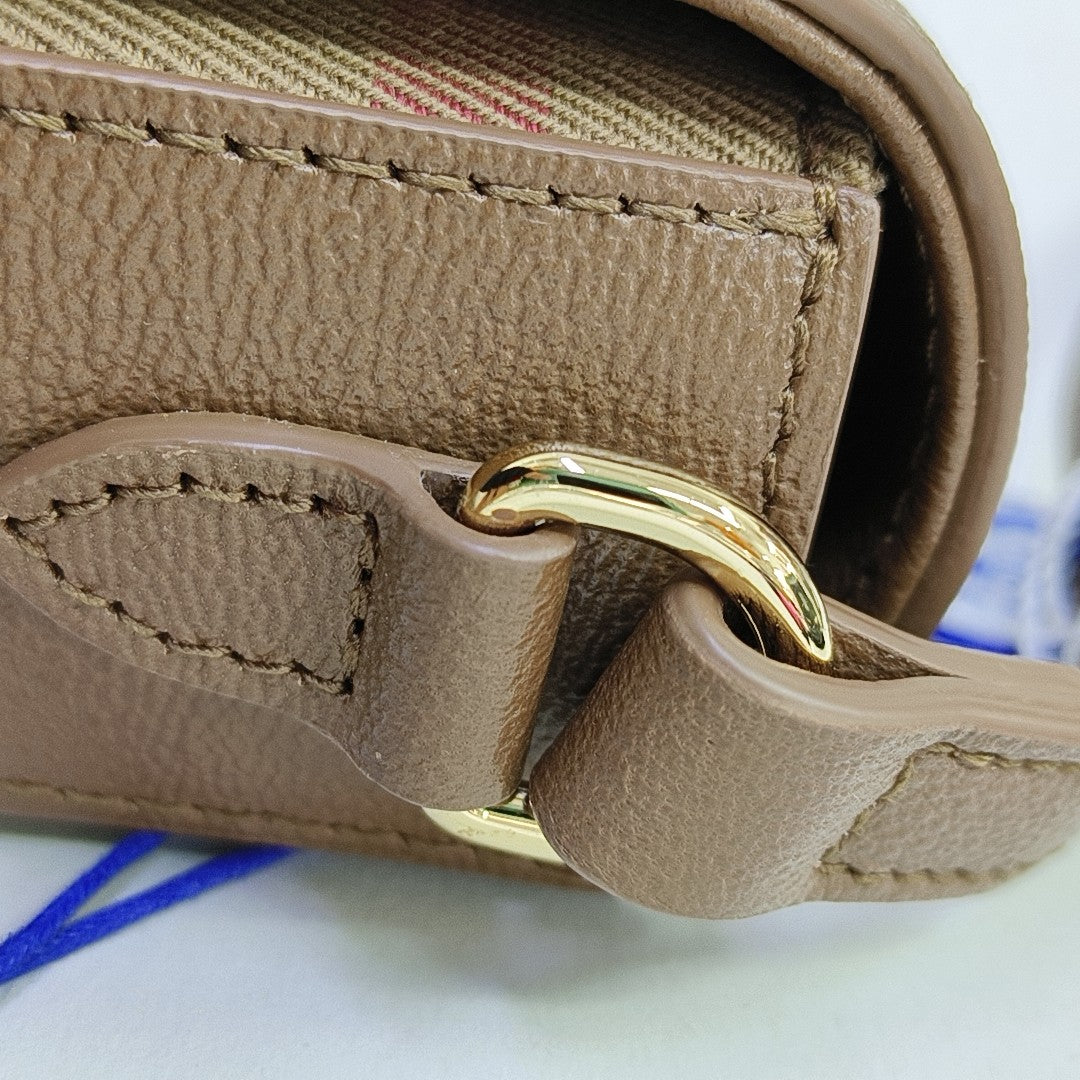 Henley Calfskin Brown