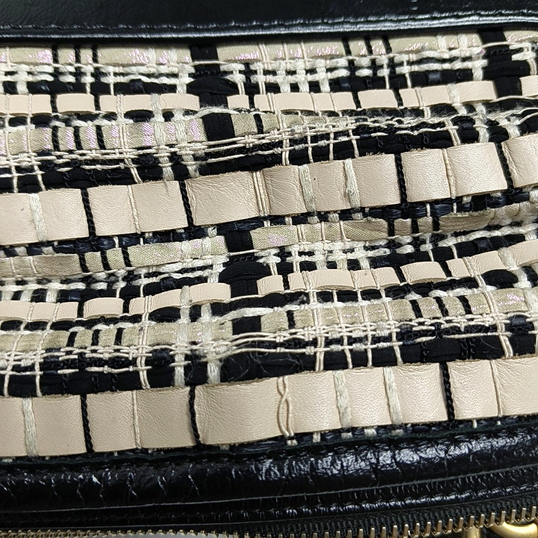 Authenticated pre-owned  GABRIELLE Small Wool Beige - Crossbody Bag at Looply