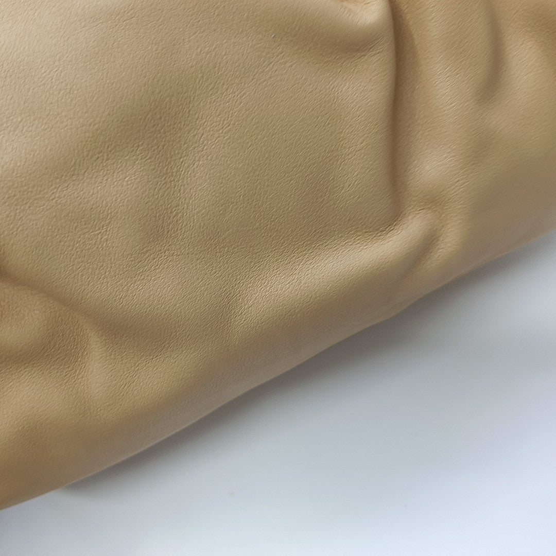The Pouch Mini Calfskin Beige