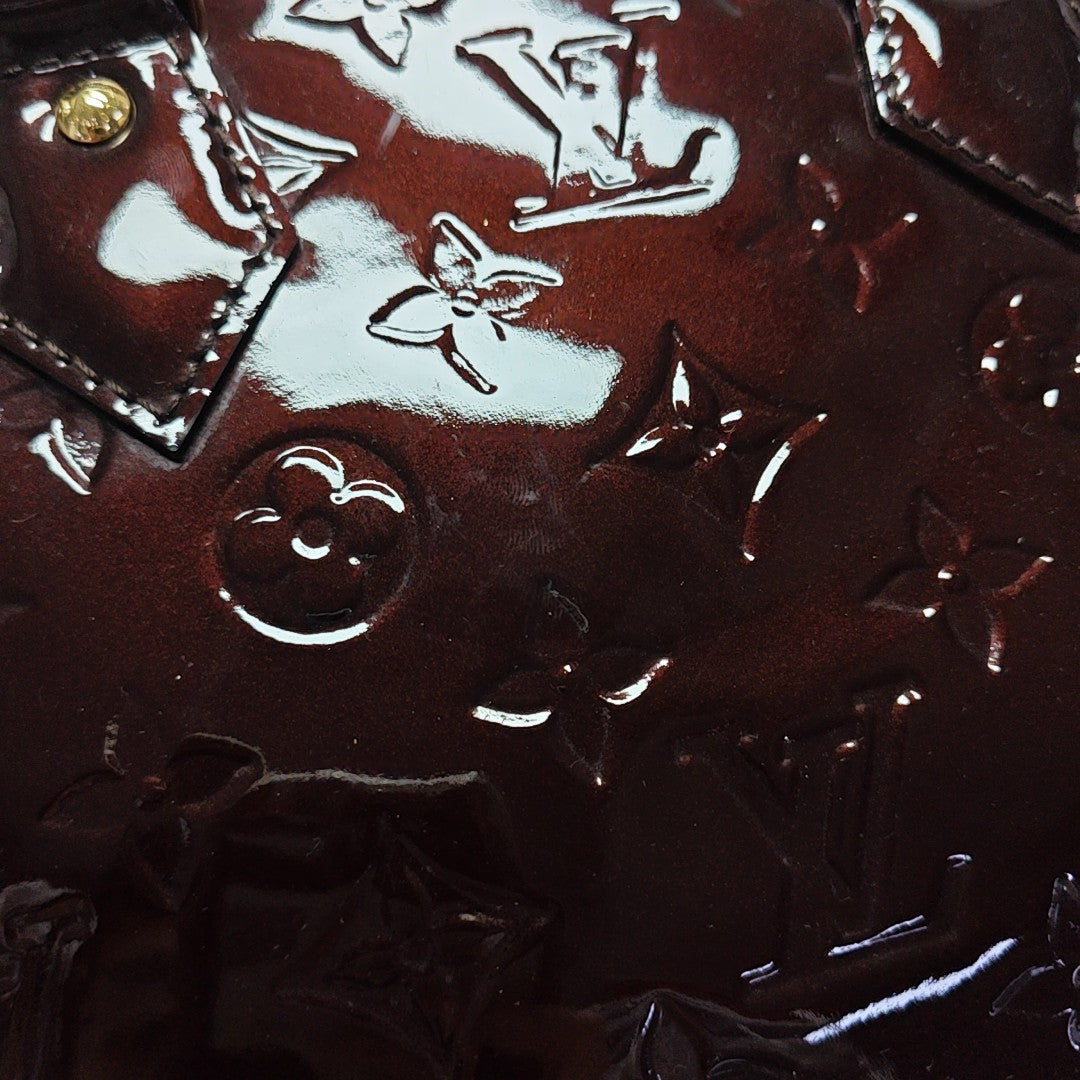 Authenticated pre-owned  ALMA BB Patent Leather Red - Crossbody Bag at Looply