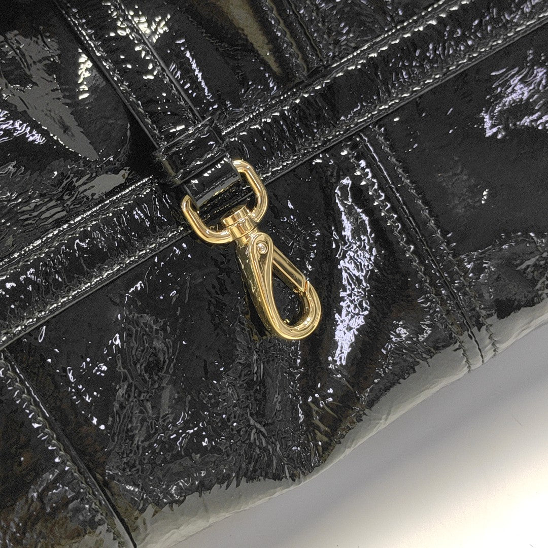 Bonnie Medium Patent Leather Black