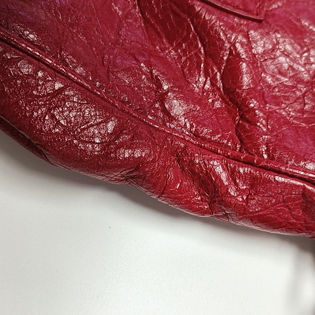 Authenticated pre-owned  Classic City Lambskin Burgundy - Crossbody Bag at Looply