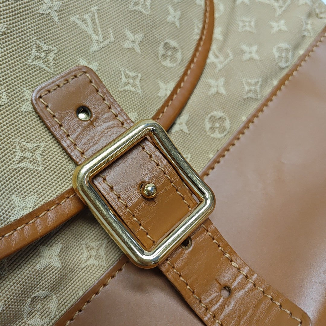 BERANGERE Monogram Canvas Brown