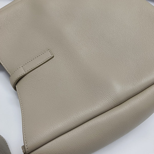 LE 5 À 7 Small Calfskin Gray