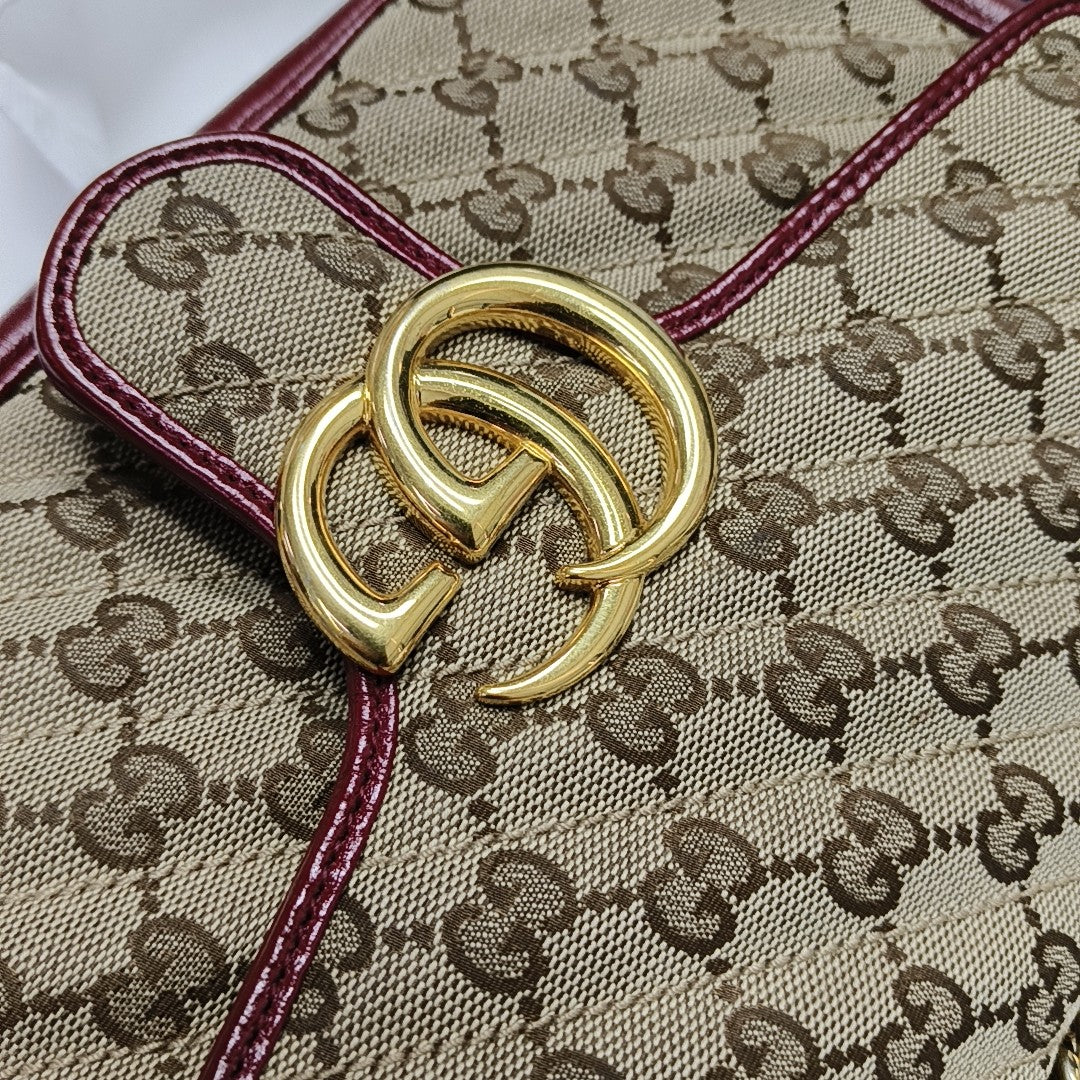 GG Marmont Acolchado Mediano, Lona Monogram Negro